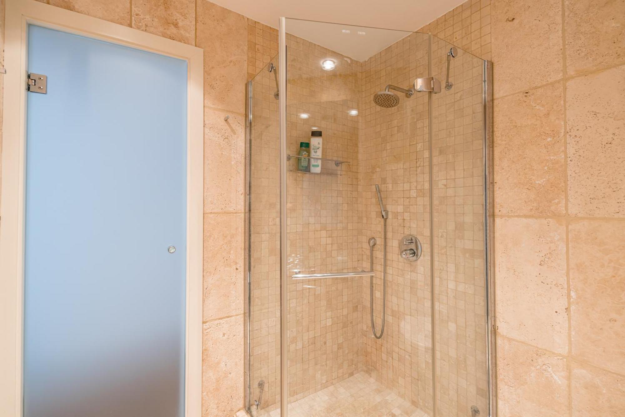 Heima Wonderful Loft In The Historic City Center 马德里 外观 照片